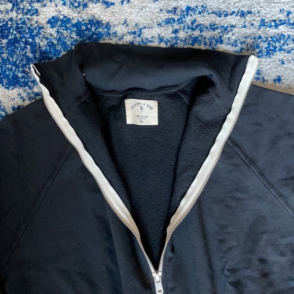 Electric & Rose
Mojave Stretch Zip Jumpsuit XS - Picture 9 of 10